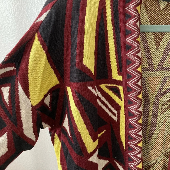 Romeo and Juliet Couture Long Open Cardigan With Fringe Tribal Print OSFM BNWT - Picture 3 of 7